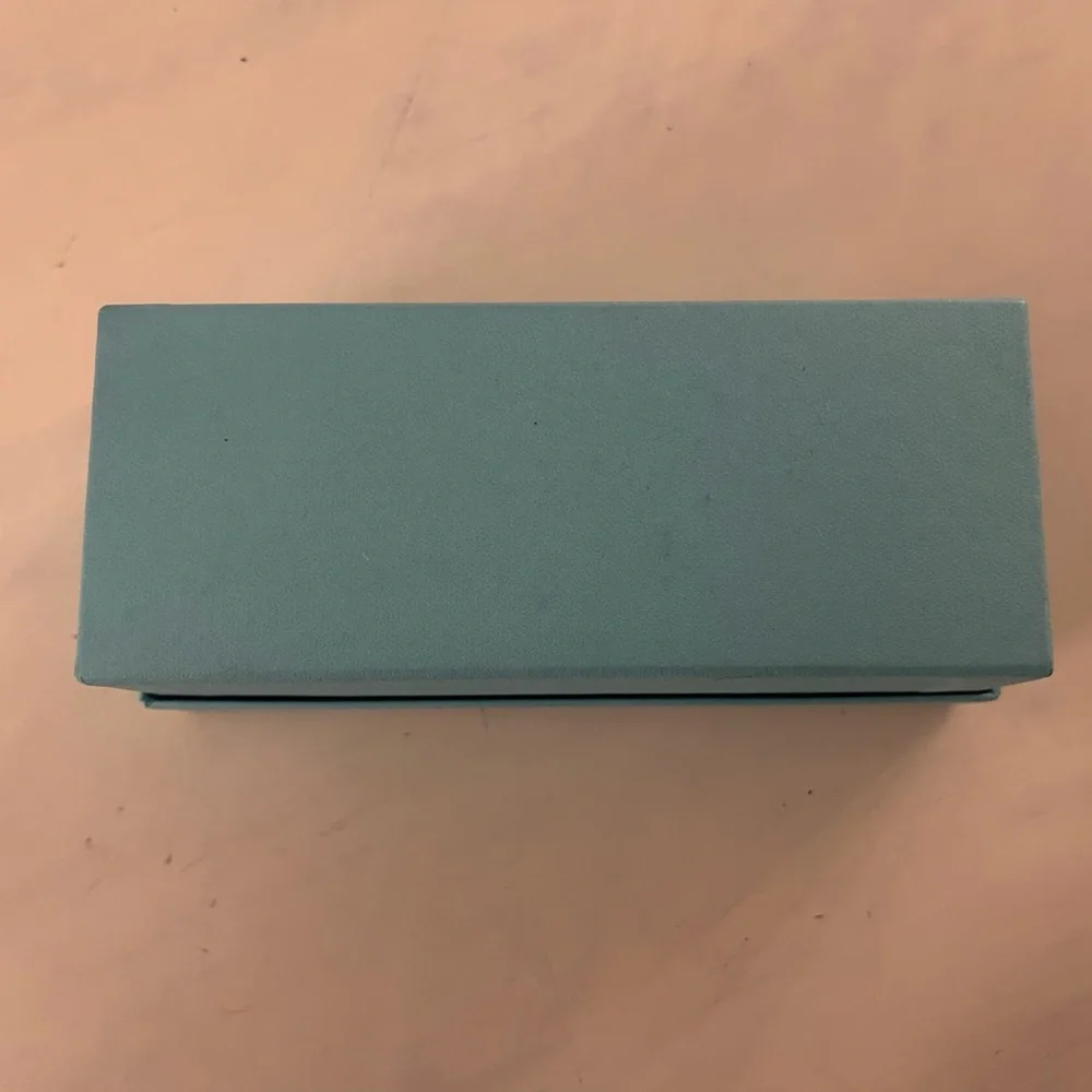 Tiffany & Co sunglasses case - Picture 9 of 9